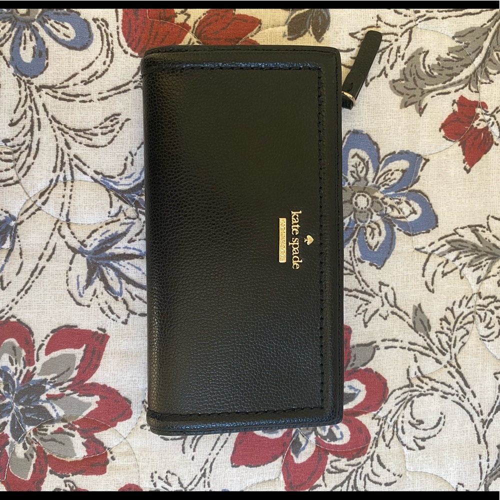 Kate spade trifold wallet